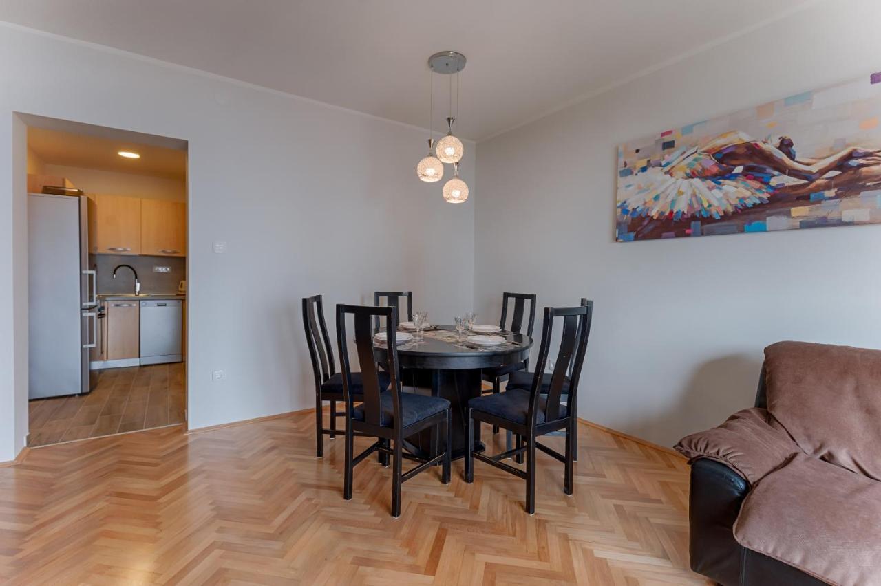 Two Bedroom Apartment Paris ริเยกา ภายนอก รูปภาพ