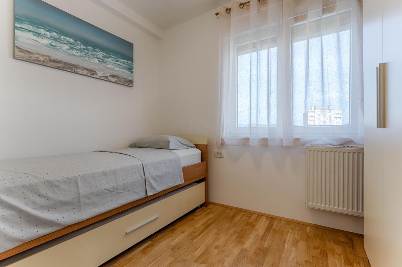 Two Bedroom Apartment Paris ริเยกา ภายนอก รูปภาพ