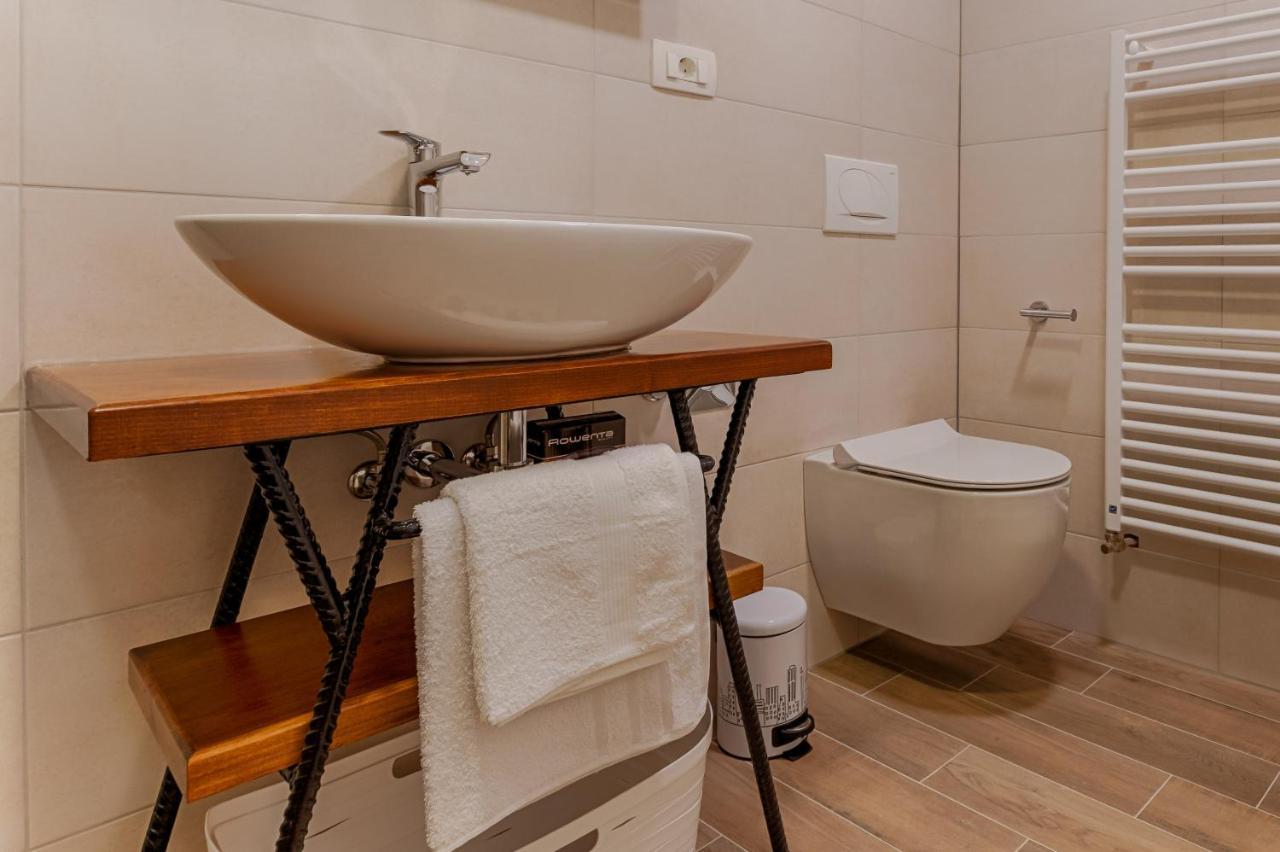 Two Bedroom Apartment Paris ริเยกา ภายนอก รูปภาพ